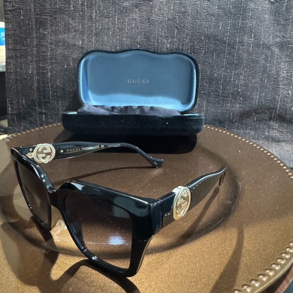 Gucci Black Square Sunglasses - Picture 3 of 8